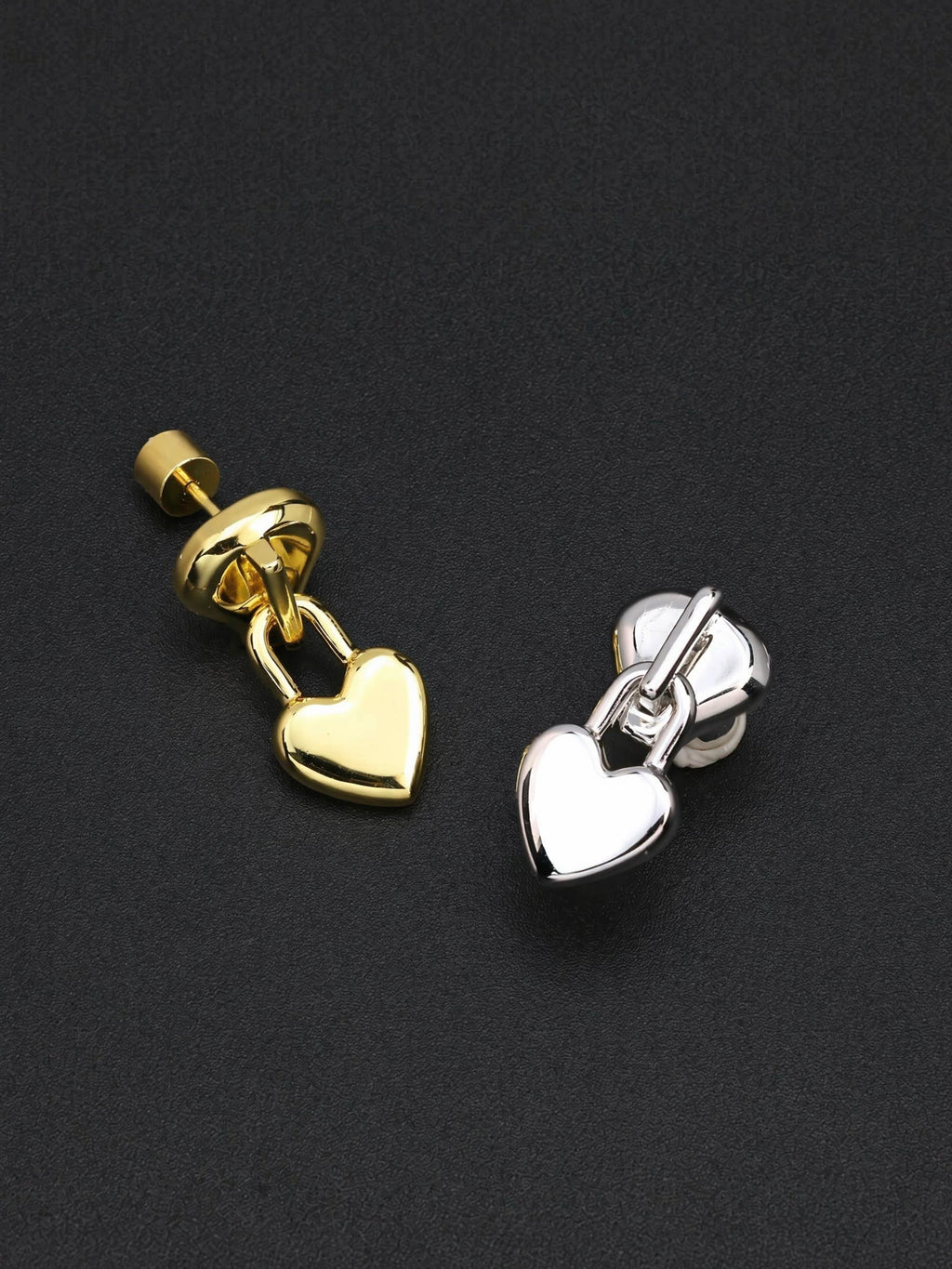 SOVEREIGN LOCK STUDS