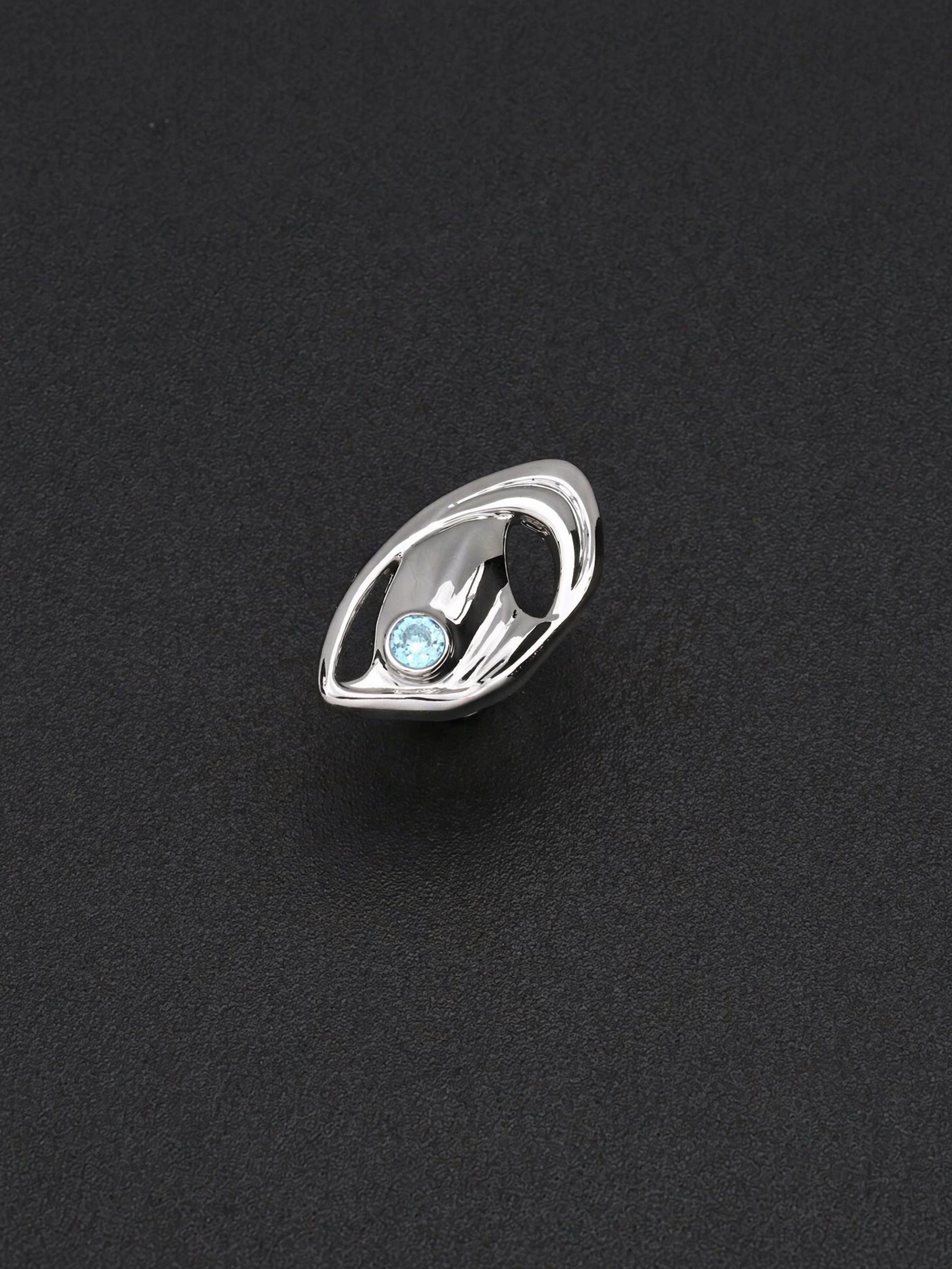 VOID IRIS STUDS
