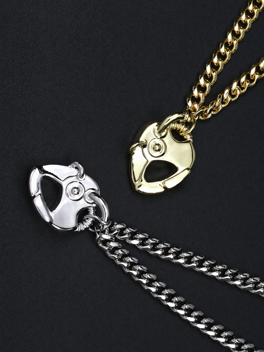 IRON HEART CHAIN