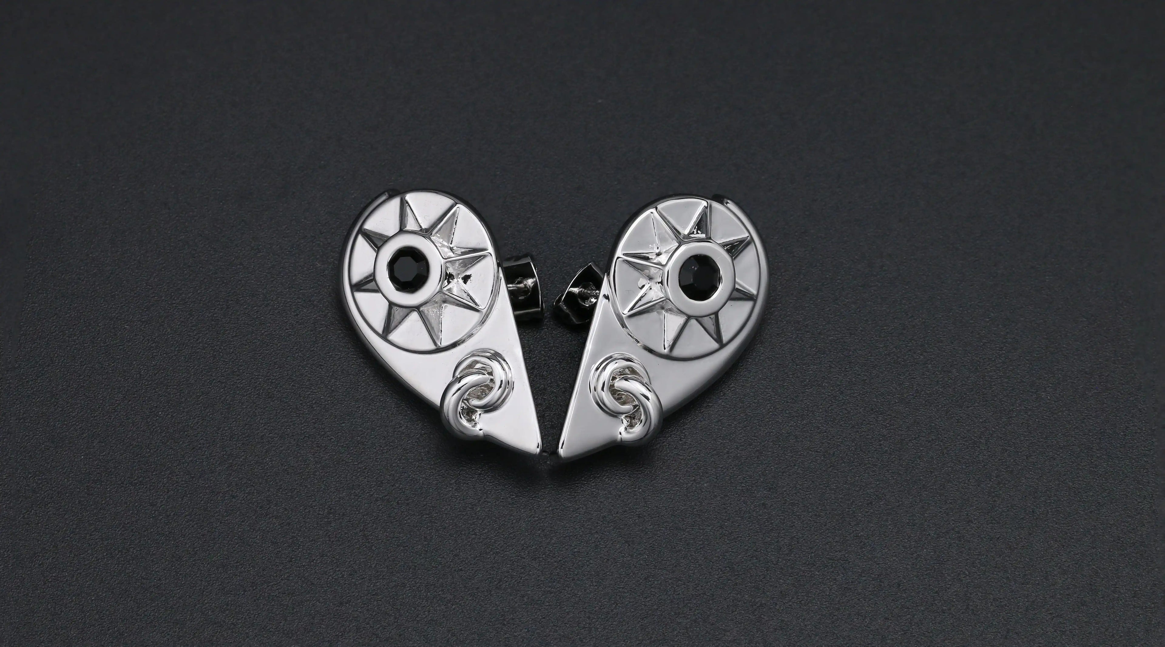 FRACTURED COMPASS STUDS | 裂罗盘耳钉
