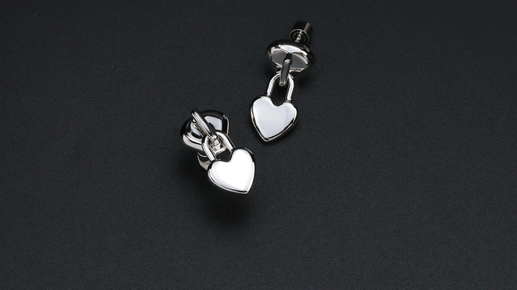 SOVEREIGN LOCK STUDS | 主权之锁耳钉 - Silver
