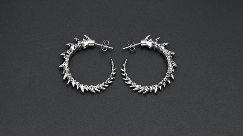 DRAGON SPINE HOOPS | 龙骨圈耳环