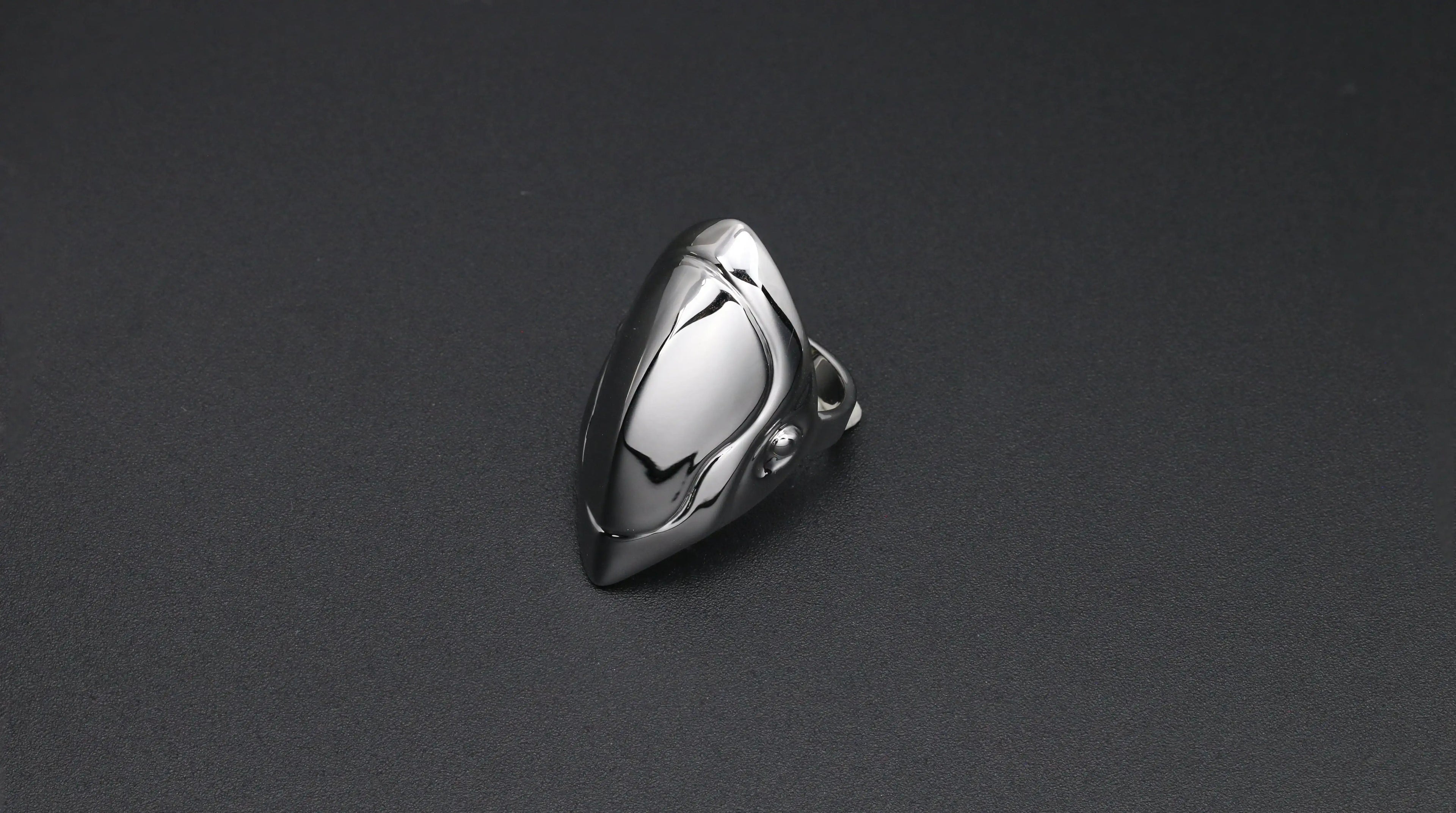 DRAGON SCALE RING | 龙鳞戒指 - angle 3