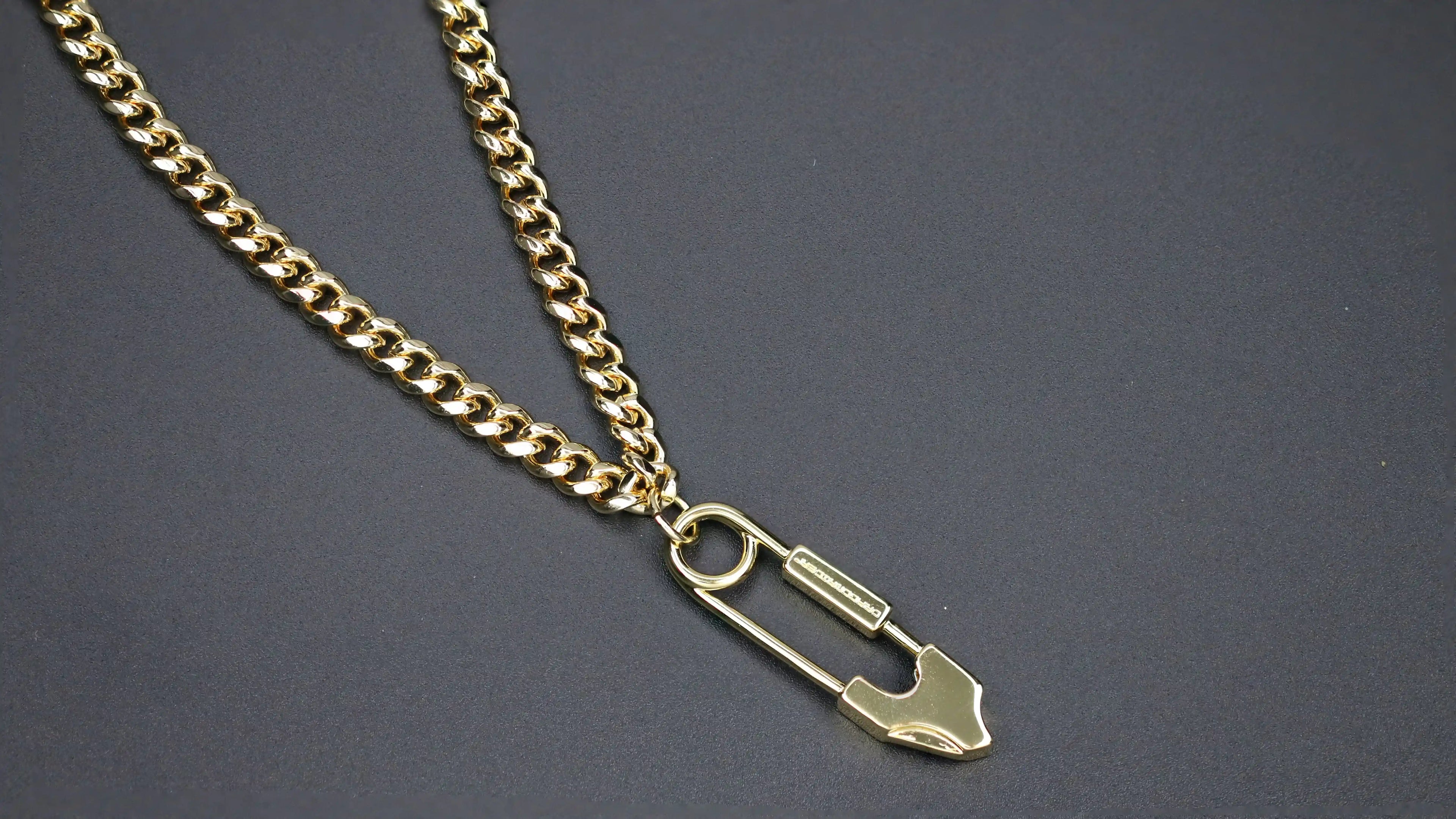DRAGON CLAW SAFETY CHAIN | 龙爬安全扣链 - Gold